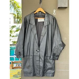 Vintage 1980s Wilson Leather Women’s Large Black Leather Batwing Sleeve Jacket
